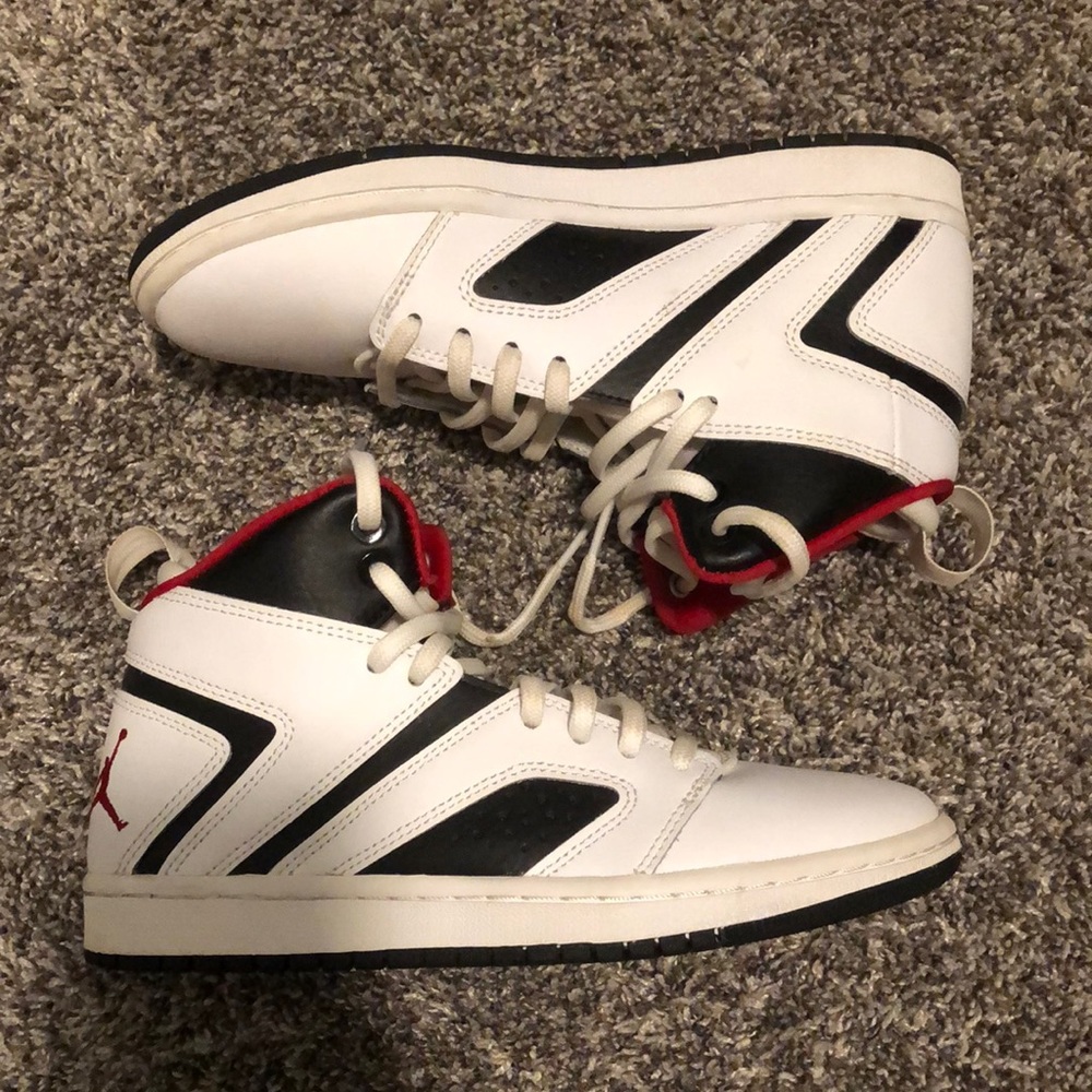 Jordan Flight Legend BG